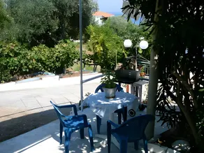 House Mantesos - Image 4