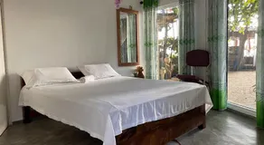 Green Villa Beach And Juice Bar - Image 2