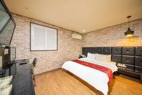 Chakan Hotel - Image 2