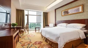 Vienna Hotel Suzhou Yangcheng Lake Huayi Movie World - Image 5