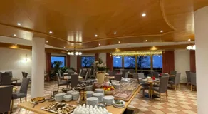 Hotel Larch - Image 2