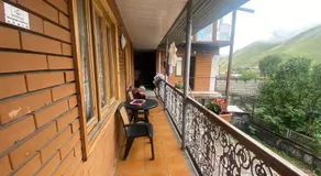 Archil and Nino Gigauri Guest House - Image 4