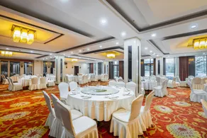 Zhengfei International Hotel - Image 2