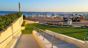 Beachfront luxury Palm Beach Piazza Private Beach - Image 4