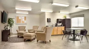Travelodge by Wyndham Cheyenne - Image 3