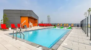 Penthouse Retreat with Rooftop Pool Explore Silver Spring & Washington DC - Image 5