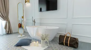 Granea - Rooms for Living - Image 3