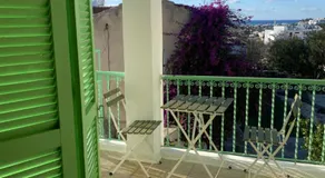 Hostl - Beds & Rooms - The Hostel Inn Paphos, Old Town - Image 2