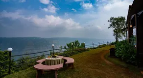 Lifeline Villas - Miracle Luxurious 3bhk Valley Edge Infinity Pool Villa - Image 3