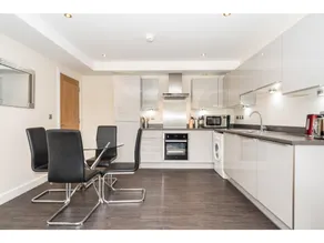 4 Chapel Apartments Stylish 2-Bed Flat Near York City Centre Pass the Keys - Image 3