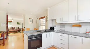 Kwantu Guesthouse 1 - Image 3
