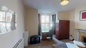 Comfortable and affordable house - Image 2