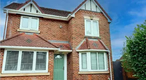 Cozy West Derby Retreat Near Alder Hey & Anfield - Image 2