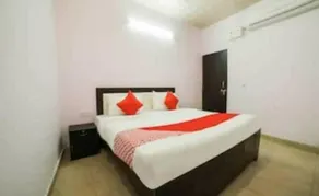 OYO 92240 Jk Guest House - Image 2