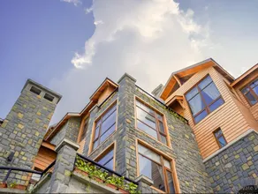 Pine Court Luxury Resort, Bhurban - Image 3