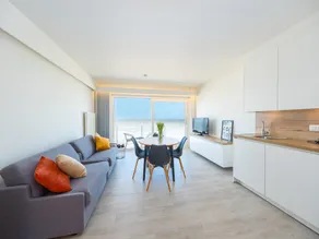 Beautiful apartment with stunning sea view - Image 2