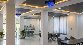 Karma Palace Hotel - Image 3