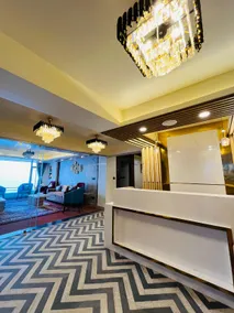 Goroomgo Broadway Boutique Mall Road Darjeeling - Image 4