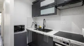 Appartement T2 Cosy avec Fibre et Stationnement Gratuit - Image 5
