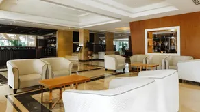 Elmi Hotel - Image 2