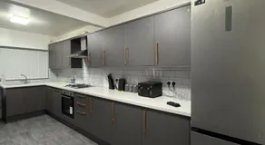 Kings Lodge - Image 3