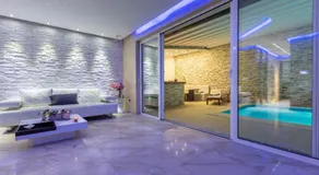 Villa M - Image 3