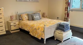 2 Bed Barn - Sleeps 4 - Pets - Parking - Wifi - Image 2