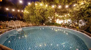 Mare - Luxury & Big Apartment with Garden & Pool - Image 2