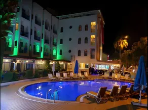 Astoria Beach Hotel - Image 2