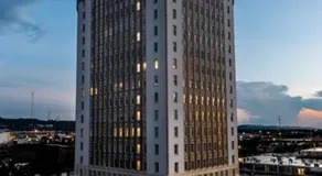 Elegant Urban Oasis Downtown BHM Near UAB & Nightlife - Image 3
