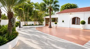 Tranquil Studio Retreat with Pool and Garden in eThekwini - Image 3
