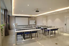 Qi'an Qingya Hotel - Image 5