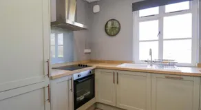 3 Woods Farm House - Image 4