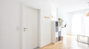 Deluxe Apartment with garden! Free Garage Parking included! Near SCS & Industry Center NÖ - Image 4