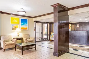 OYO Hotel Baton Rouge Mid City - Image 5