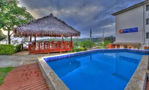 Ocean View Hotel Apartments - Image 4