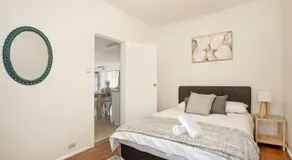 Crystal Bay - Pet Friendly - 3 Mins Walk to Beach - Image 2