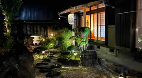 二食付き最高ランクの飛騨牛と地元野菜の炭火焼きディナーそしてプライベート檜風呂を体験できる個室古民家Resort Villaゲストハウスつぐや - Image 4