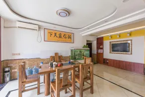 Qiangsheng Express Hotel - Image 3