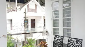 Whitefort Rohini Homestay - Image 4