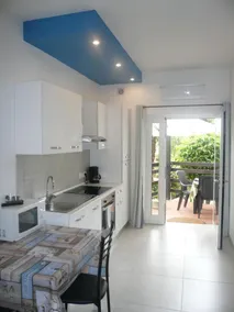 Oasi Holiday Home - Image 4