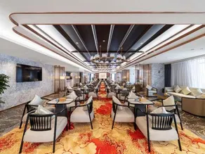 Elegant Azure Hotel - Image 3