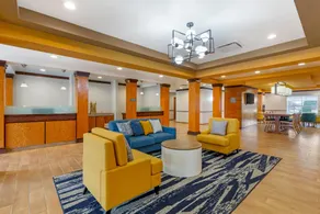 Comfort Inn & Suites Akron South - Image 2
