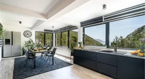 Luxurious Home In Trstenik - Image 2