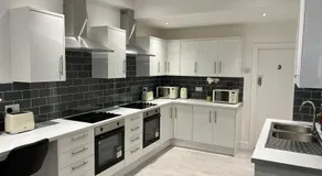 Regent Luxury Studio - Image 3