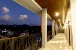 The Breezy Hotel - Image 2