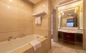 Zhengzhou Yiquan International Hotel - Image 4