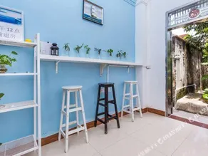 Left-hand hostel in Xichong,shenzhen - Image 3