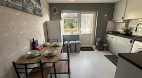 Indulgent Cozy 2 BR Home - Image 3