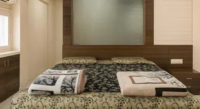 Lavish Spacious 3 BHK - Image 2